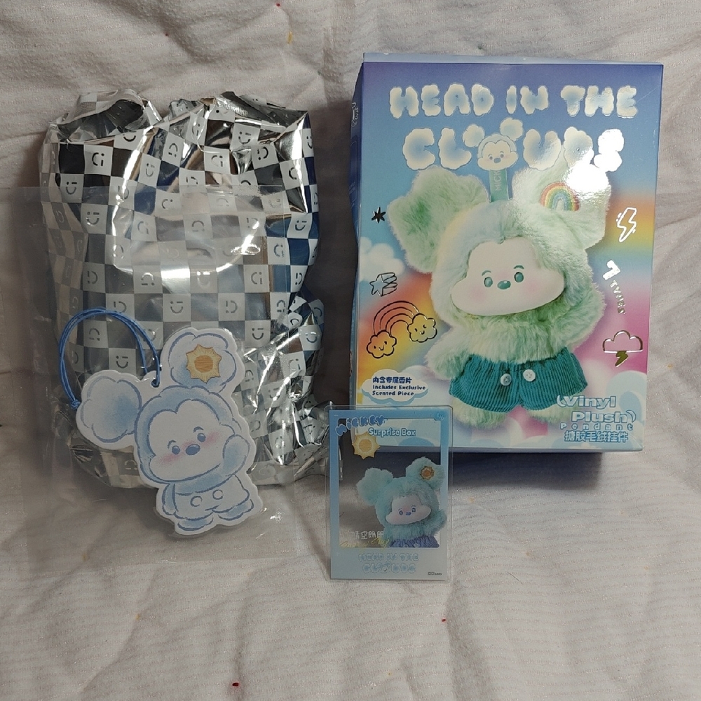 Miniso Disney Head In The Clouds Mickey Sunny Sky